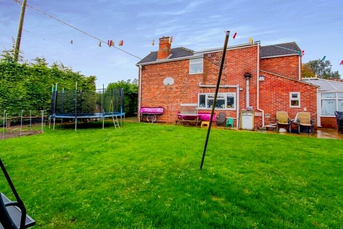 4 Bedroom Semi-Detached House For Sale In Sibsey Road, Fishtoft, Boston, PE22