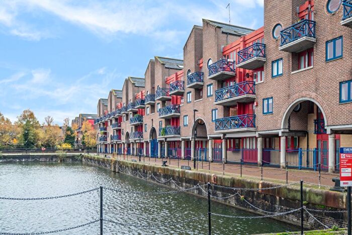 2 Bedroom Flat To Rent In Maynards Quay, Wapping, E1W