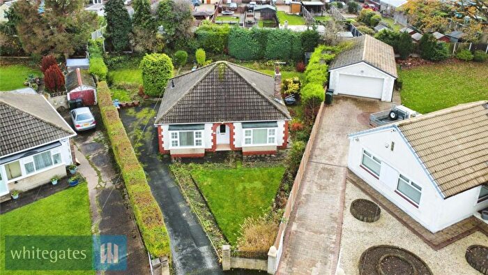 2 Bedroom Bungalow For Sale In Park Avenue, Royston, S71