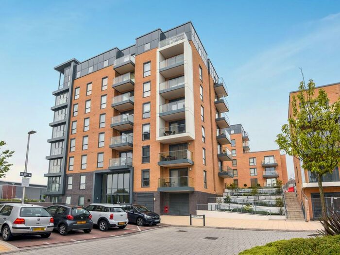2 Bedroom Apartment To Rent In Skylark House, Drake Way, Reading, RG2