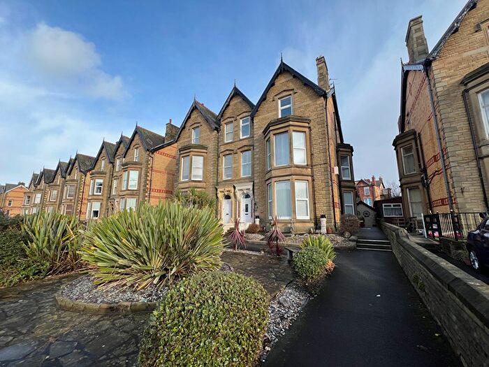 1 Bedroom Flat To Rent In Clifton Drive North, Lytham St. Annes, Lancashire, FY8