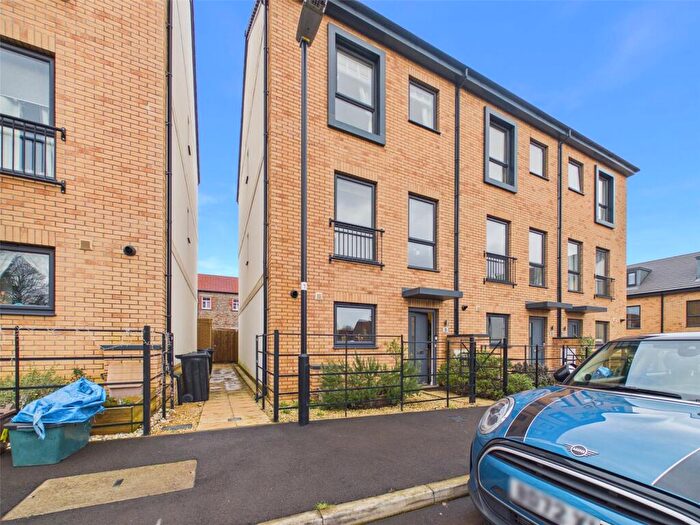 4 Bedroom End Of Terrace House For Sale In Parklands, Fishponds, Bristol, BS16