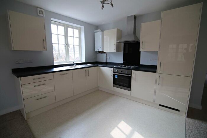 2 Bedroom Apartment To Rent In Old Mill Close, Tiverton, EX16