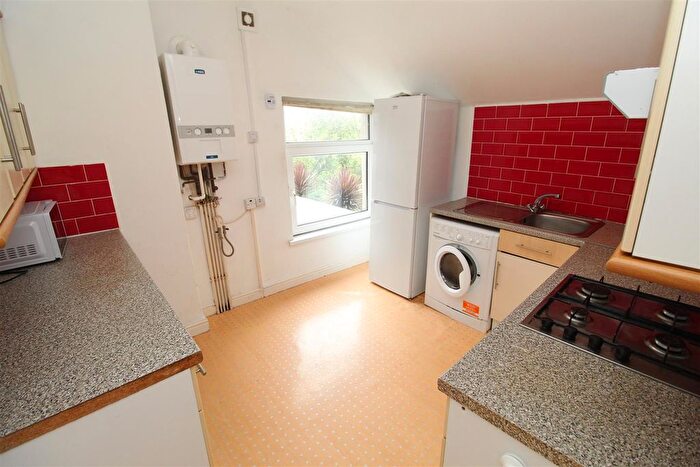 4 Bedroom Flat To Rent In Gordon Road, Roath, Cardiff, CF24