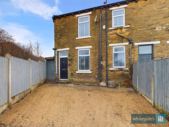 2 Bedroom End Of Terrace House To Rent In Wolseley Street, Clayton, Bradford, West Yorkshire, BD14