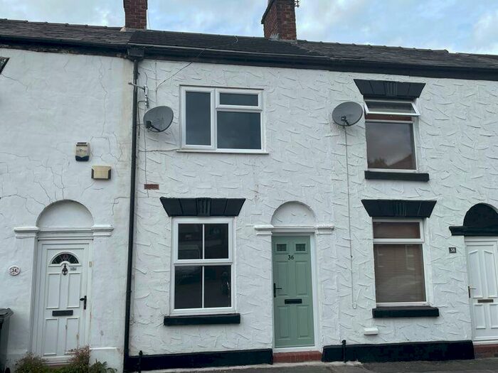 2 Bedroom Terraced House To Rent In River Street, Congleton, CW12