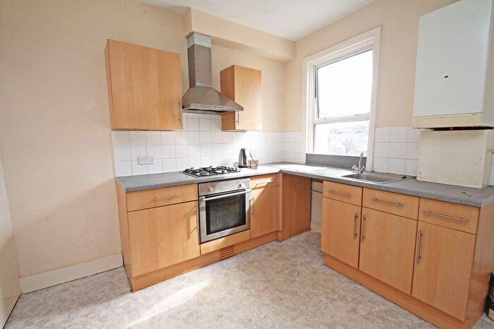2 Bedroom End Of Terrace House To Rent In Constitution Road, Chatham, ME5