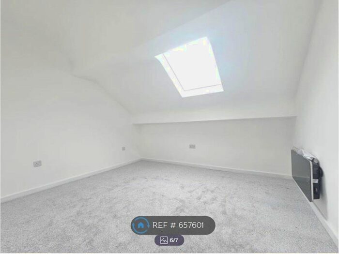 2 Bedroom Flat To Rent In Abbeydale Road, Sheffield, S7