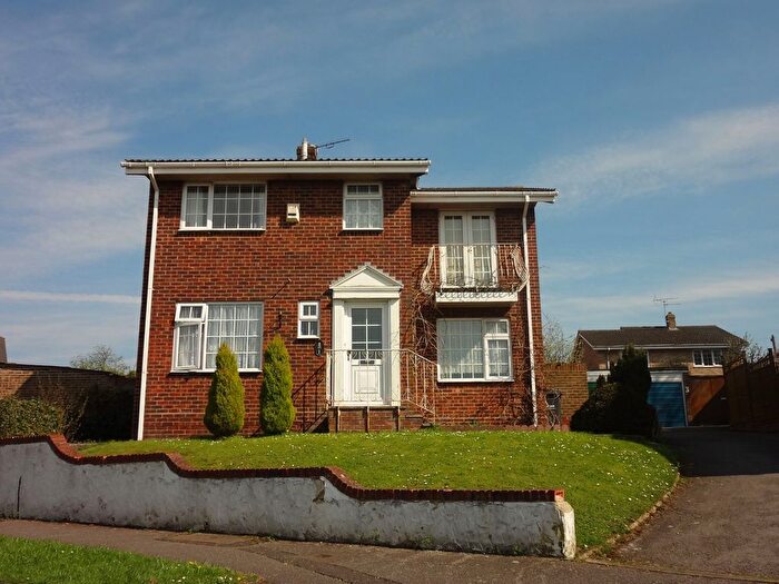 4 Bedroom Detached House To Rent In Freshfield Gardens, Waterlooville, Hampshire, PO7