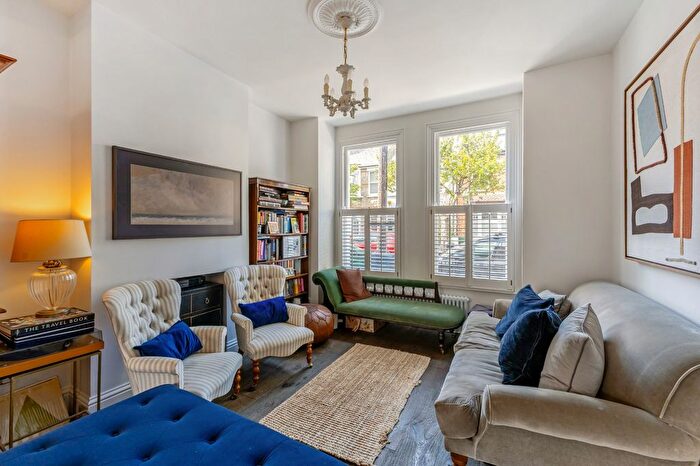 2 Bedroom Flat For Sale In Kinnoul Road, Fulham, London, W6