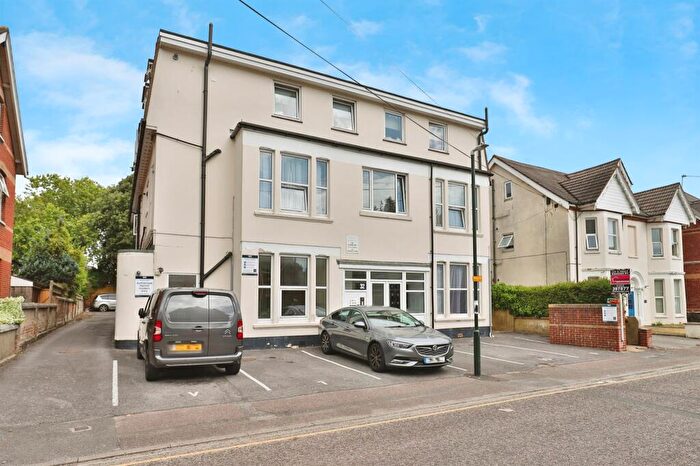 1 Bedroom Flat For Sale In Westby Road, Bournemouth, BH5