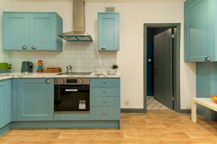 1 Bedroom Flat To Rent In Lee Lane, Bolton, BL6