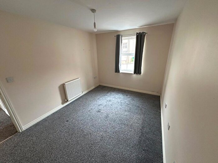 2 Bedroom Apartment For Sale In Gilbert Close, Nottingham, Nottinghamshire, NG5