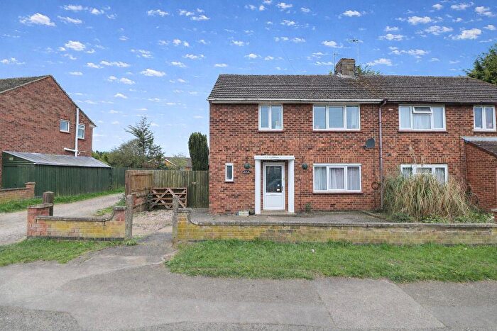 3 Bedroom Semi-Detached House For Sale In Short Stocks, Rushden, NN10