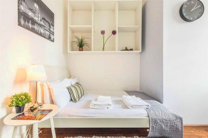 Property To Rent In Bethnal Green Road, Shoreditch, London E2