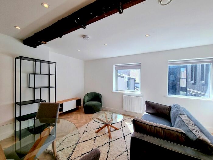 2 Bedroom Flat To Rent In Briggate, Leeds, LS1