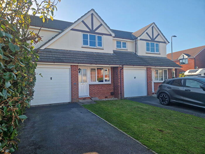 3 Bedroom Semi-Detached House For Sale In Hamilton Road, Exmouth, EX8