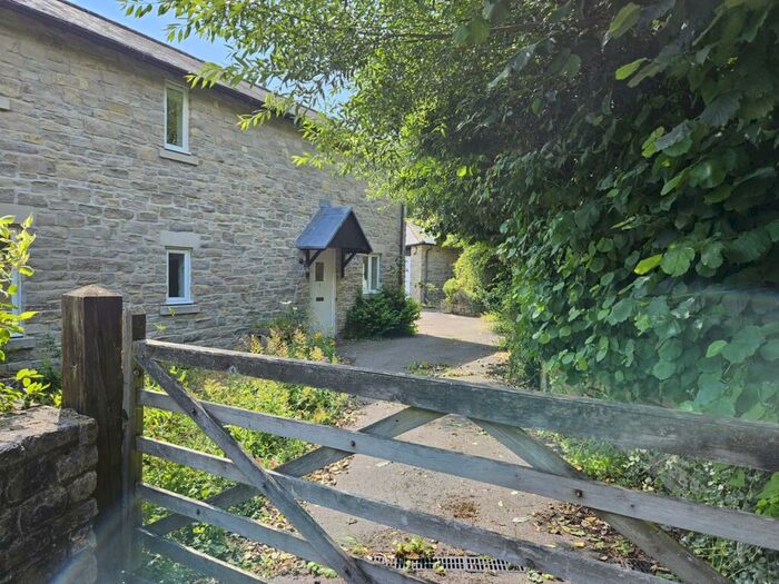 3 Bedroom Semi-Detached House To Rent In Shooters Paddock, Shaftesbury, Dorset, SP7