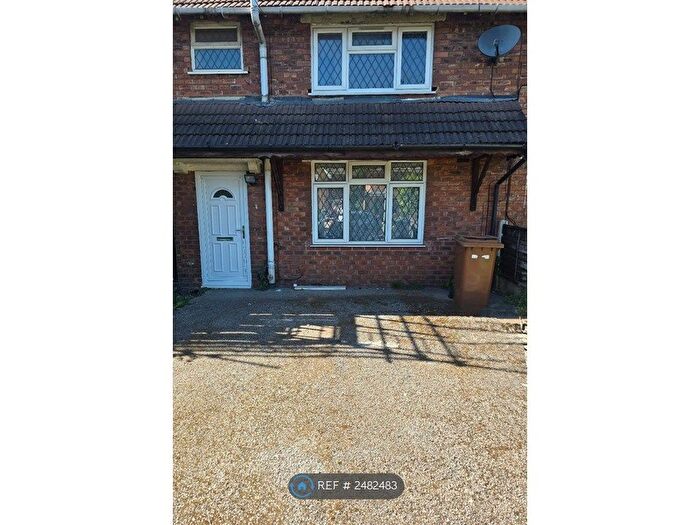 3 Bedroom Terraced House To Rent In Scarborough Road, Walsall, WS2