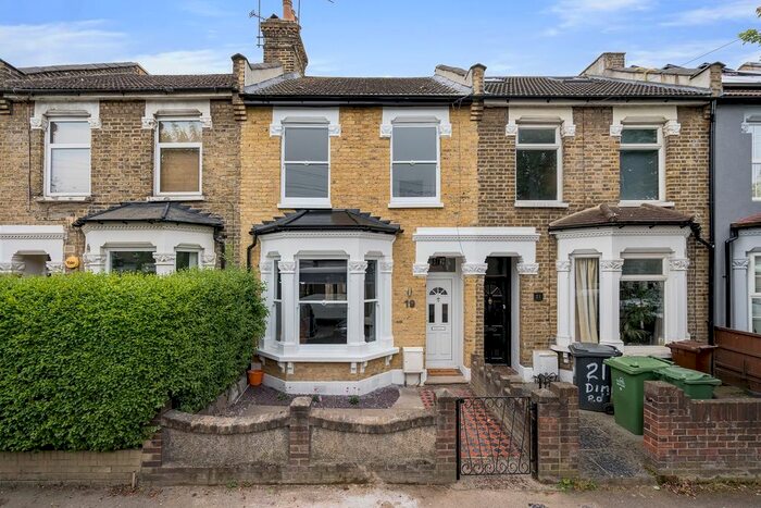 3 Bedroom Terraced House To Rent In Dunedin Road, London, E10
