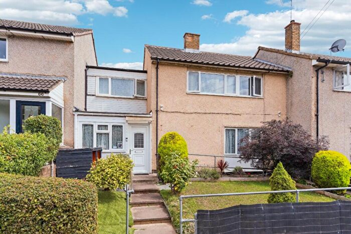 4 Bedroom Terraced House For Sale In Chells Way, Stevenage, Hertfordshire, SG2