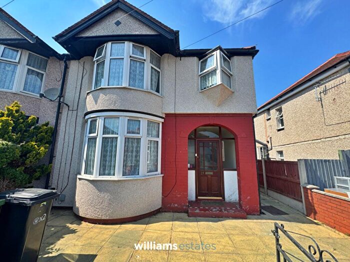 3 Bedroom Semi-Detached House For Sale In Terence Avenue, Rhyl, LL18