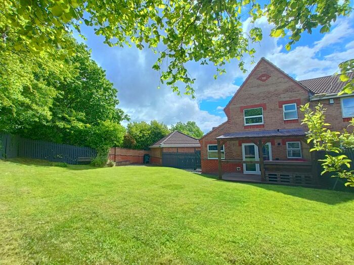 3 Bedroom Semi-Detached House To Rent In Bythorn Close, Sutton-In-Ashfield, NG17