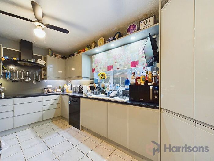 4 Bedroom Detached House For Sale In Galena Close, Sittingbourne, Kent, ME10