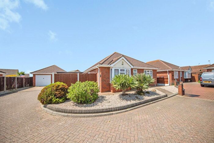 3 Bedroom Detached Bungalow For Sale In Bawdsey Close, Clacton-On-Sea, CO16