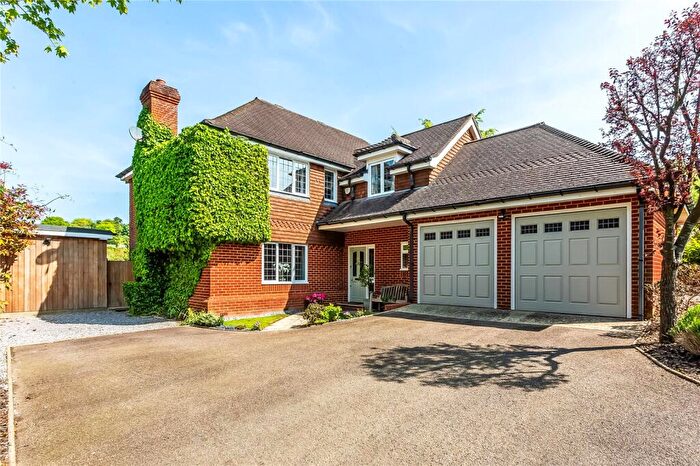 5 Bedroom Detached House For Sale In Hethersett Close, Reigate, Surrey, RH2