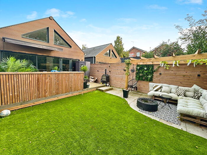 2 Bedroom Detached Bungalow For Sale In The Villas, Rosliston Road, Burton On Trent, DE15