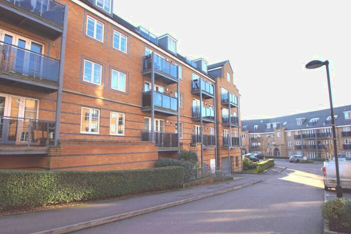3 Bedroom Flat To Rent In Constables Way, Hertford SG13