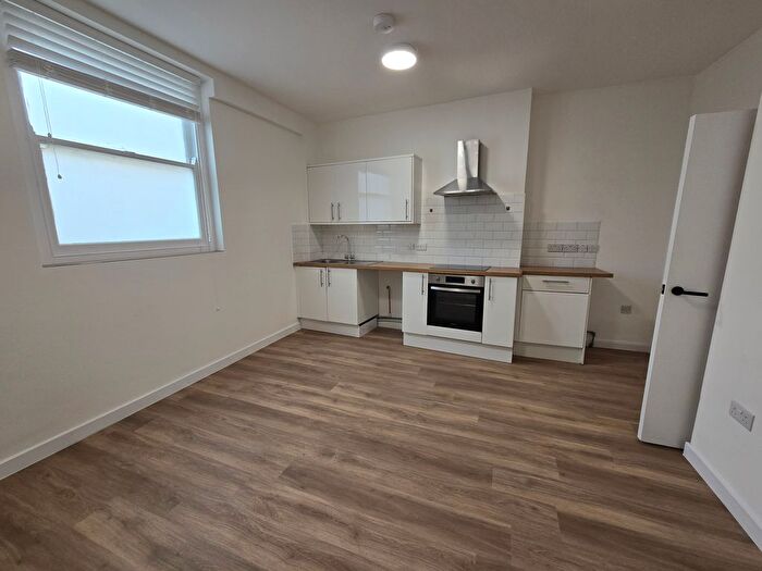 1 Bedroom Flat To Rent In High Road, London, N17