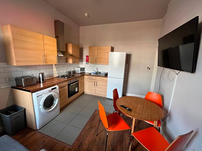 3 Bedroom Flat To Rent In Flat, Furzedown Road, Southampton, SO17