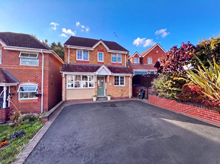 3 Bedroom Detached House For Sale In Hillside, Hartshill, CV10