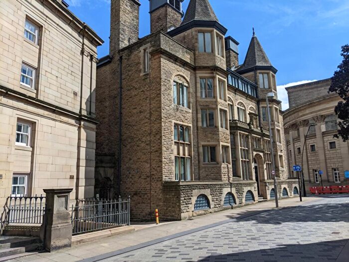 2 Bedroom Apartment To Rent In Holly Street, City Centre, Sheffield, S1