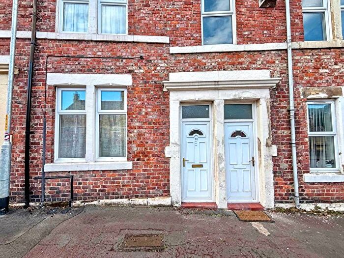 2 Bedroom Flat To Rent In Chandos Street, Gateshead, NE8