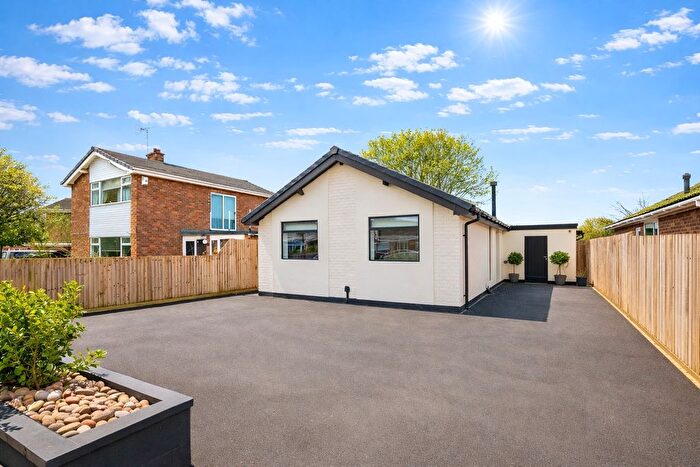 3 Bedroom Bungalow For Sale In Merton Drive, Chester, Cheshire, CH4