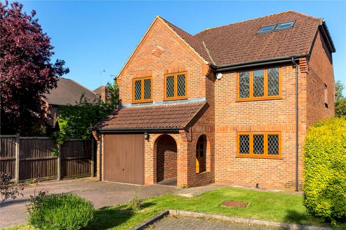5 Bedroom Detached House To Rent In Redfield Close, Lybury Lane, Redbourn, Hertfordshire, AL3