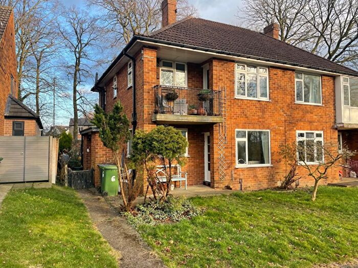 1 Bedroom Flat To Rent In Leafield Close, Leeds, West Yorkshire, LS17