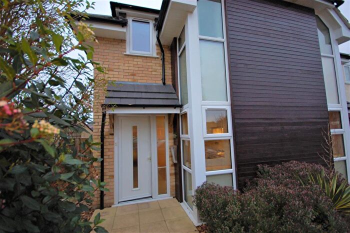 1 Bedroom Cluster House To Rent In Jumpers Road, Christchurch, Dorset, BH23