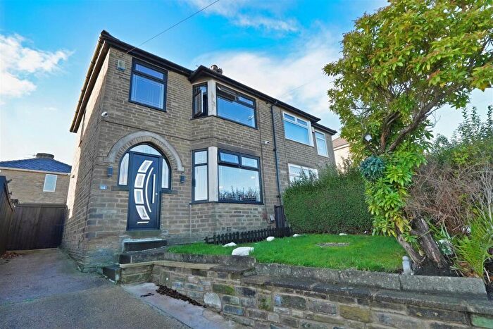 3 Bedroom Semi Detached House For Sale In Moor End Road, Halifax, HX2