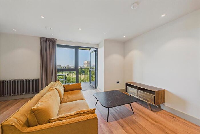 1 Bedroom Apartment To Rent In Ashley Road, London, N17