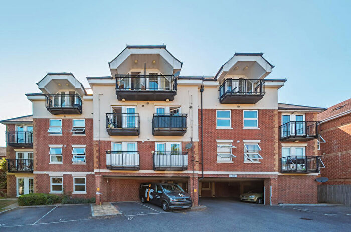 1 Bedroom Flat For Sale In Hill Lane, Upper Shirley, Southampton, SO15