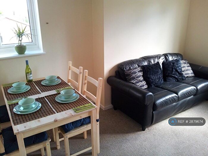 2 Bedroom Flat To Rent In Milton Walk, Houghton Regis, Dunstable, LU5