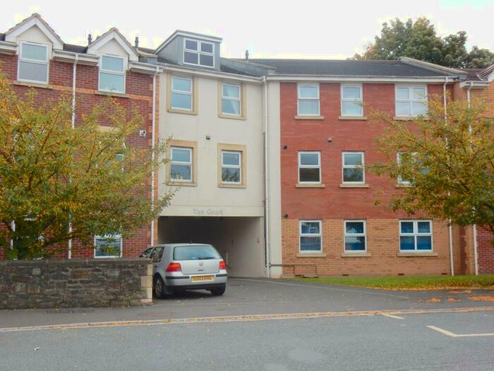 1 Bedroom Flat To Rent In Wick Road, Brislington, Bristol, BS4