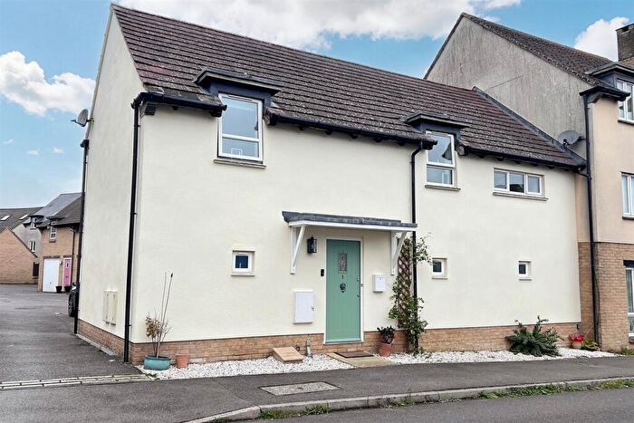 2 Bedroom Flat For Sale In Wool, BH20