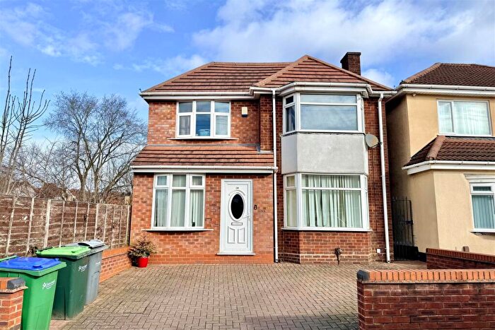 4 Bedroom Detached House For Sale In Pound Road, Oldbury, B68