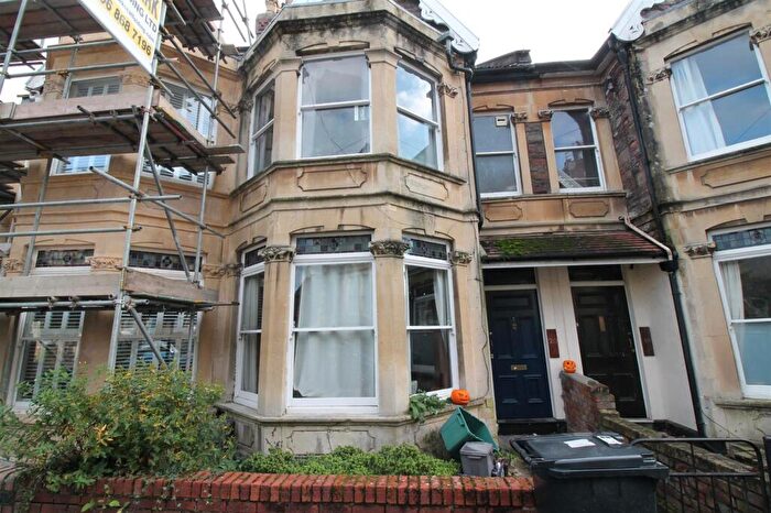 6 Bedroom Terraced House To Rent In B, Manor Park, Redland, BS6