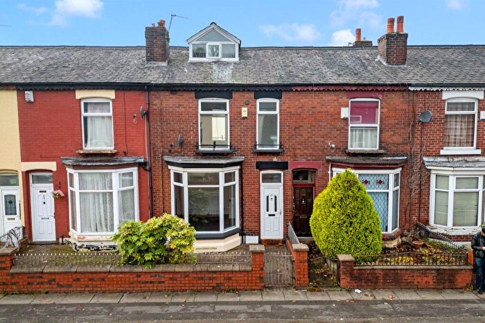 3 Bedroom Terraced House For Sale In Ainsworth Lane, Bolton, BL2